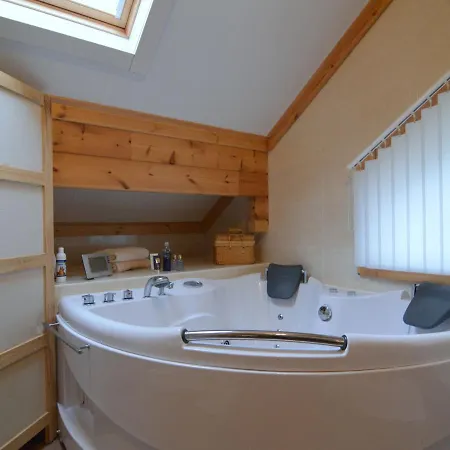 Luxury Bungalow In With Terrace *