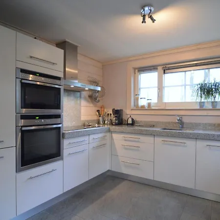 בית נופש Luxury Bungalow In With Terrace